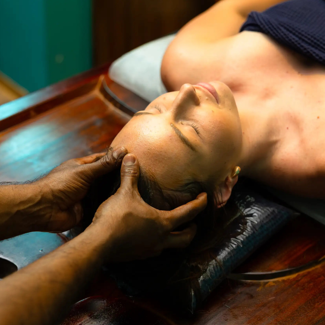Combination of procedures - Shirodhara + Abhyangam + Pada Abhyanga